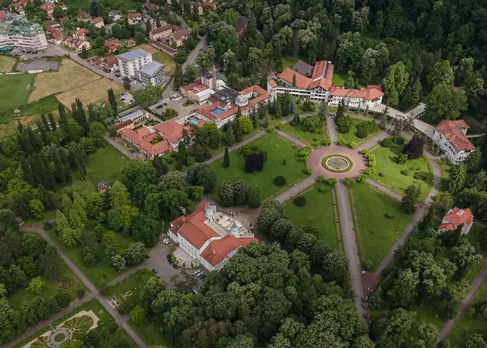 Onore Dell Sa Djakuzijem 아파트 *