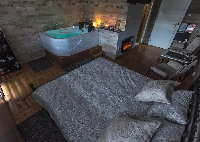 아파트 Onore Dell Sa Djakuzijem *