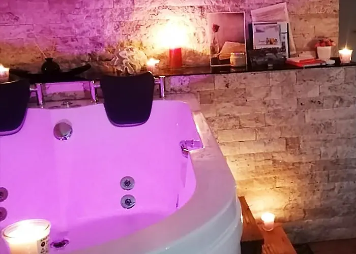 아파트 Onore Dell Sa Djakuzijem *