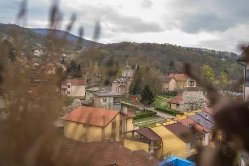 Onore Dell Sa Djakuzijem *